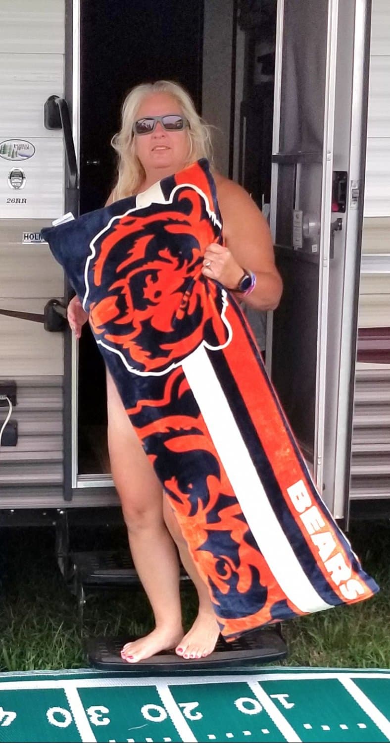 Nude female Bears fan
