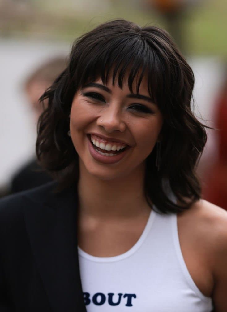 ( not complete yet ) Xochitl Gomez Faceporn #1 ( contest winner )