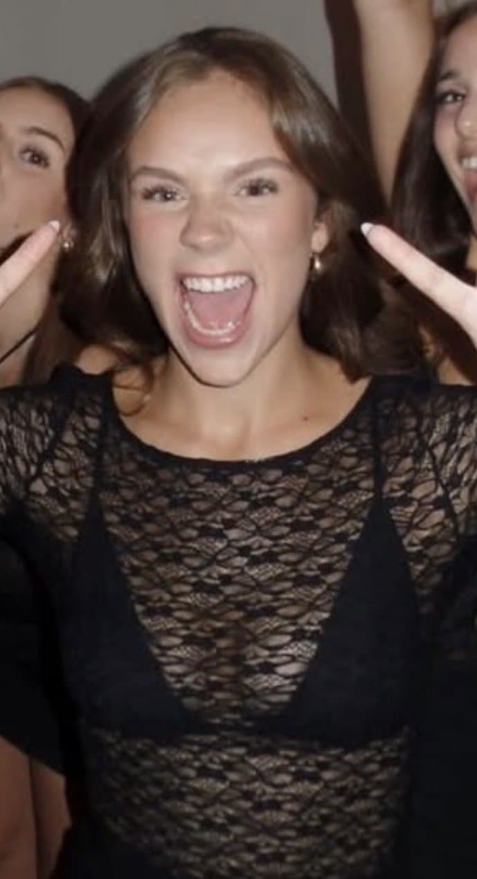 Sophomore Blonde Stunner with a gorgeous facecard