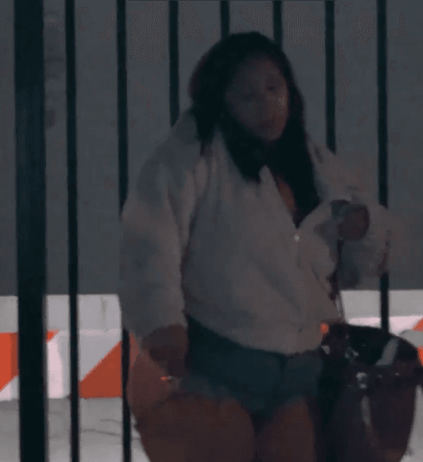 fat cakes latina milf hooker smoking cigarette jean shorts