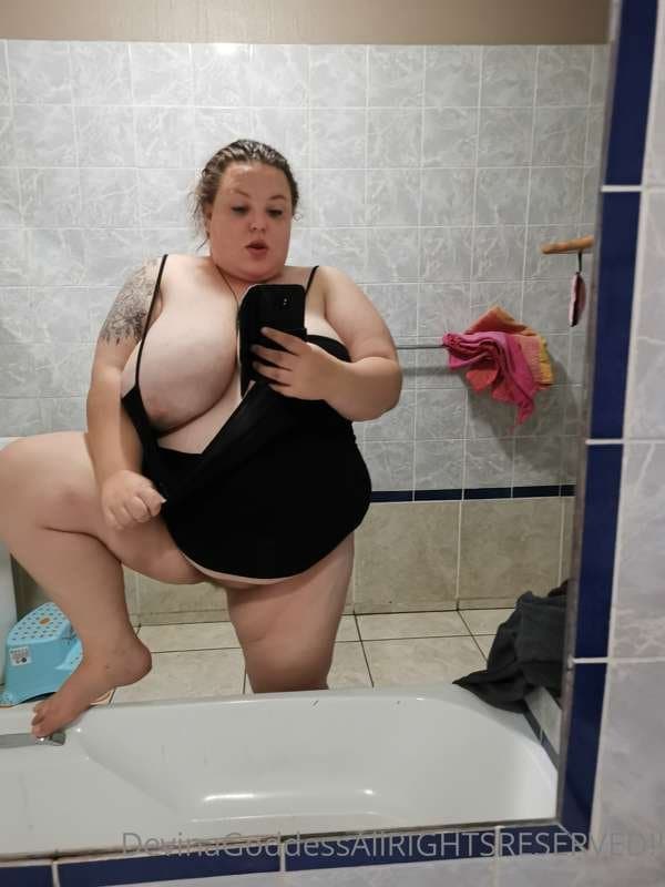 Click to view full size Mature horny bbw wife part 1