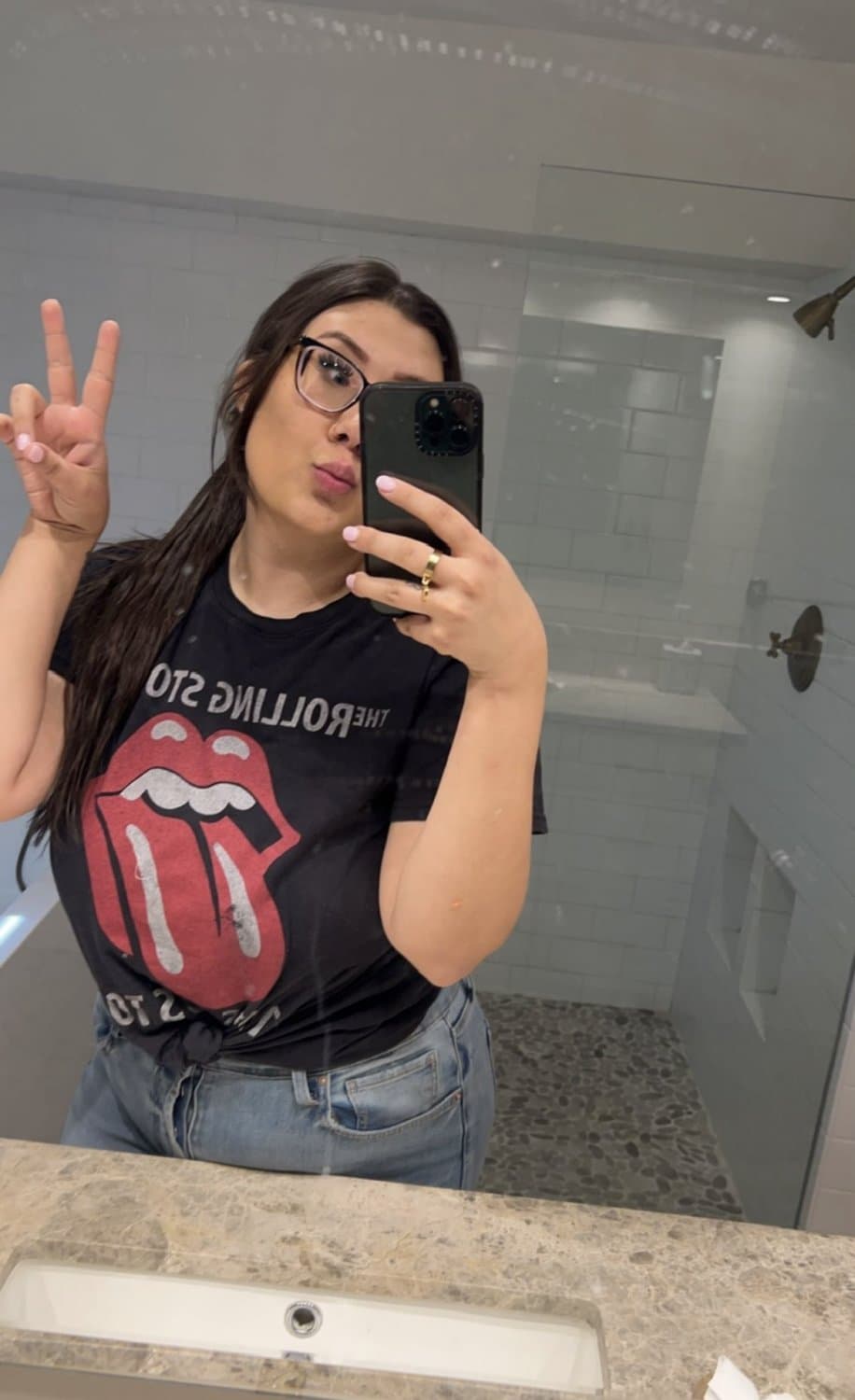 Message soreleckto on Kik to see Bailey Broadrick fully naked including vids