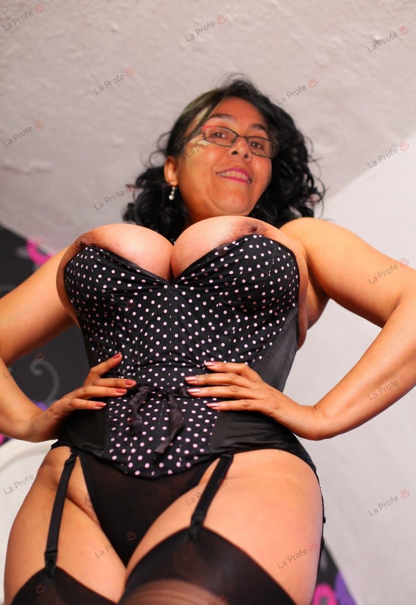 La Profe Consuelo García. Una vista excitante??