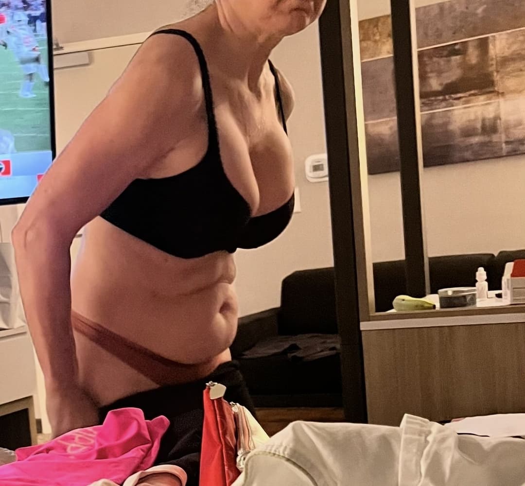 Mom taken advantage of drunk on girls Aruba trip  kik lenny18766