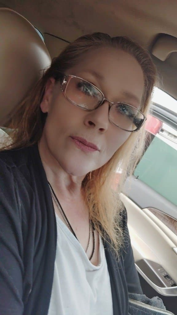 Real mature cougar gilf mom natural soft titties leaks obtained by iPhone repair guy