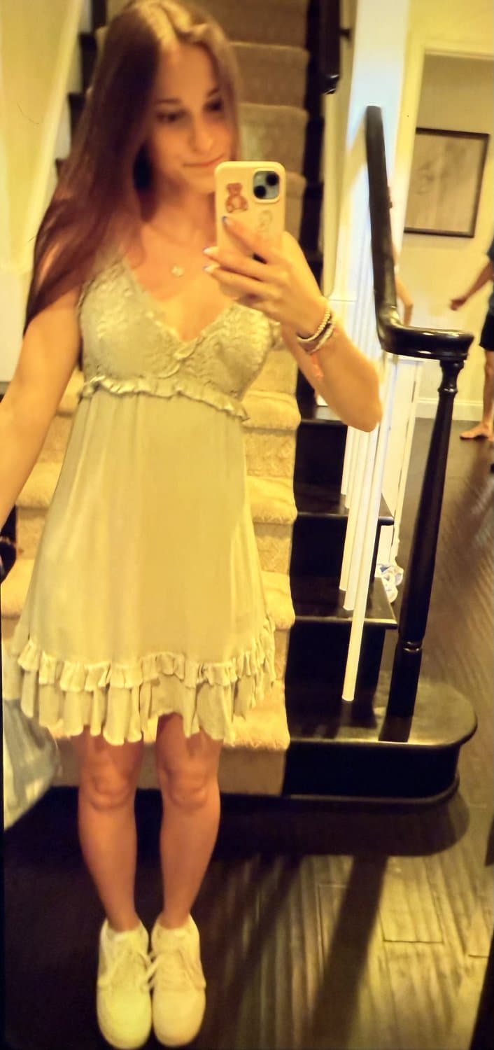 Big Tit 18 year old Sexy Slut Andi