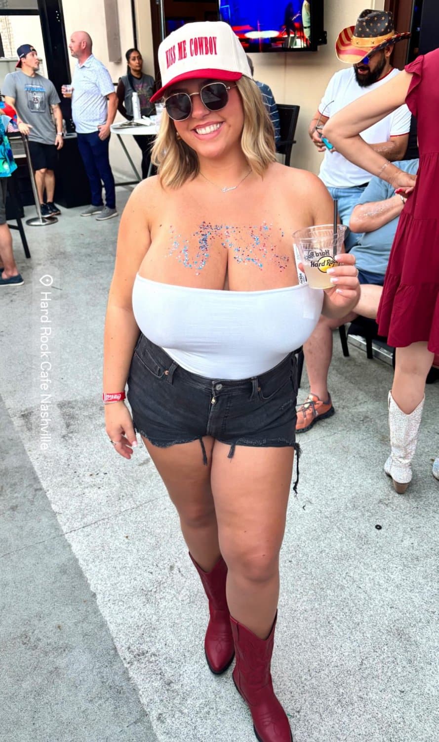 Absolute fucking village feeders on this fat fucking whore. Fucking dairy farmer.