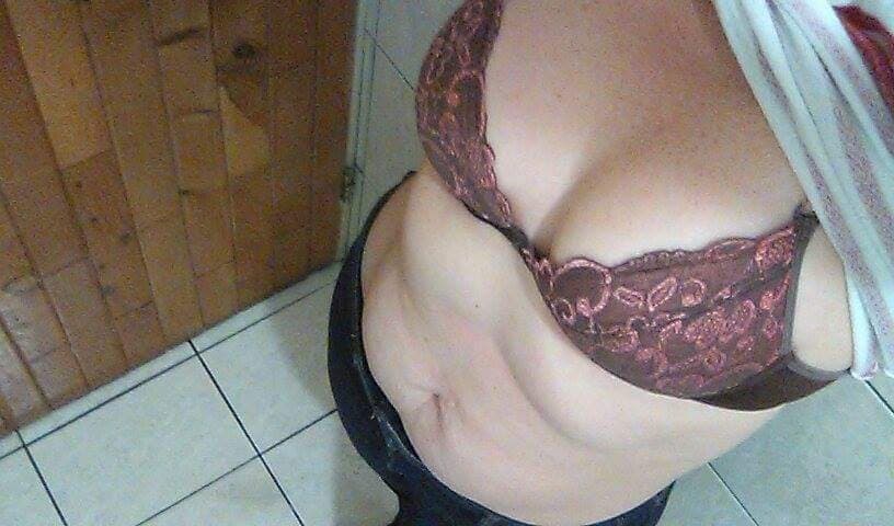 Edith tica de San José Costa Rica