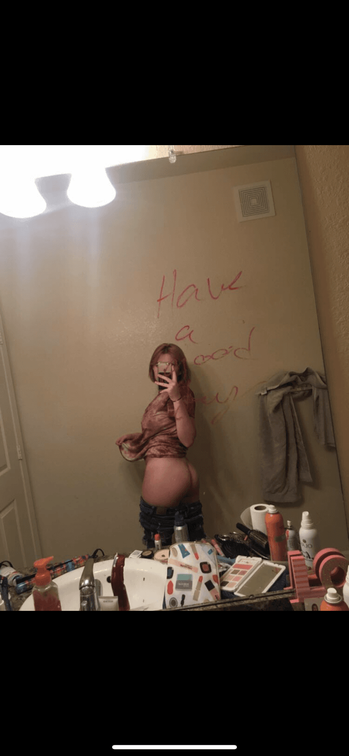 Discord slut didn’t realize she posted her nudes in a public channel