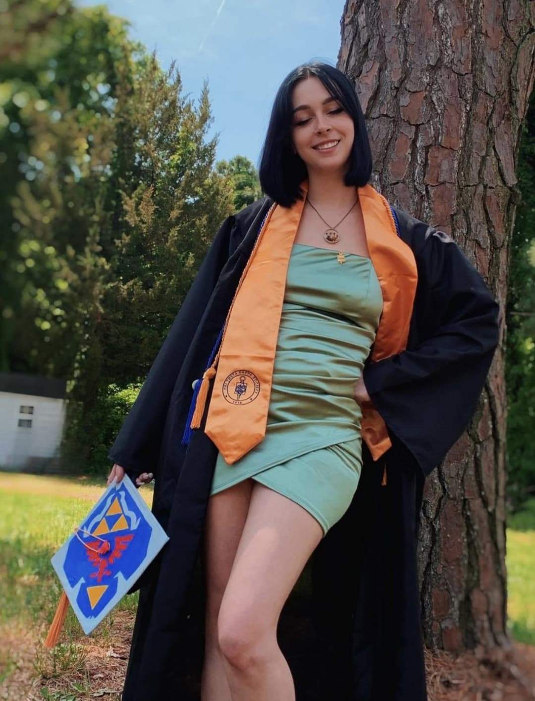 cute slut Lina loves eating ass and swallowing cum