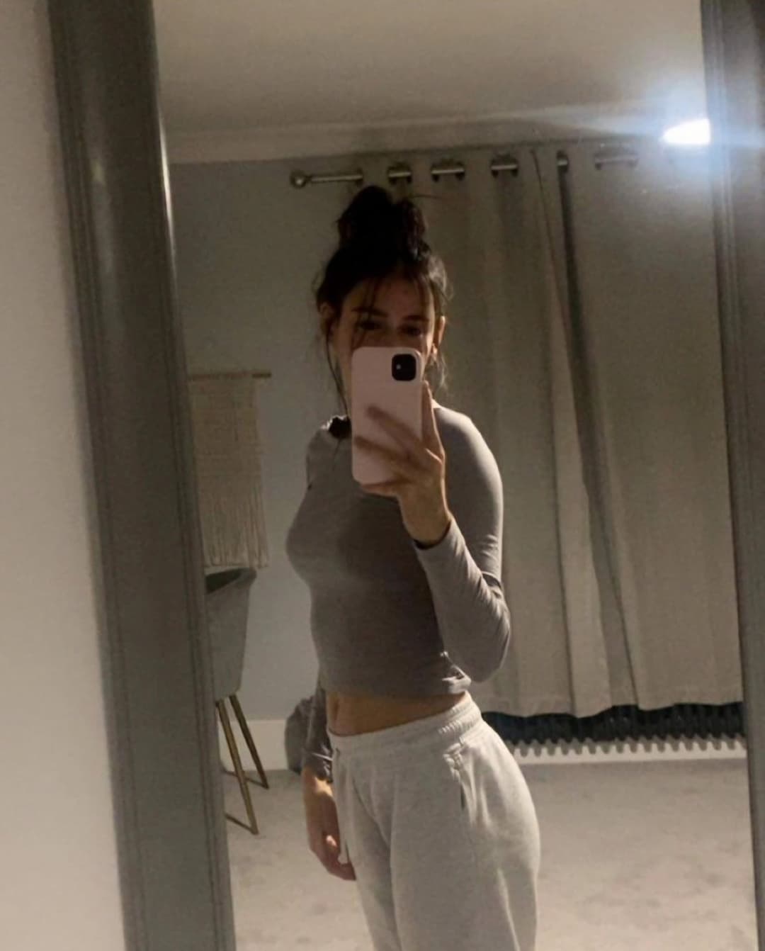 18yo Annabel loves to show off her teen body ;)