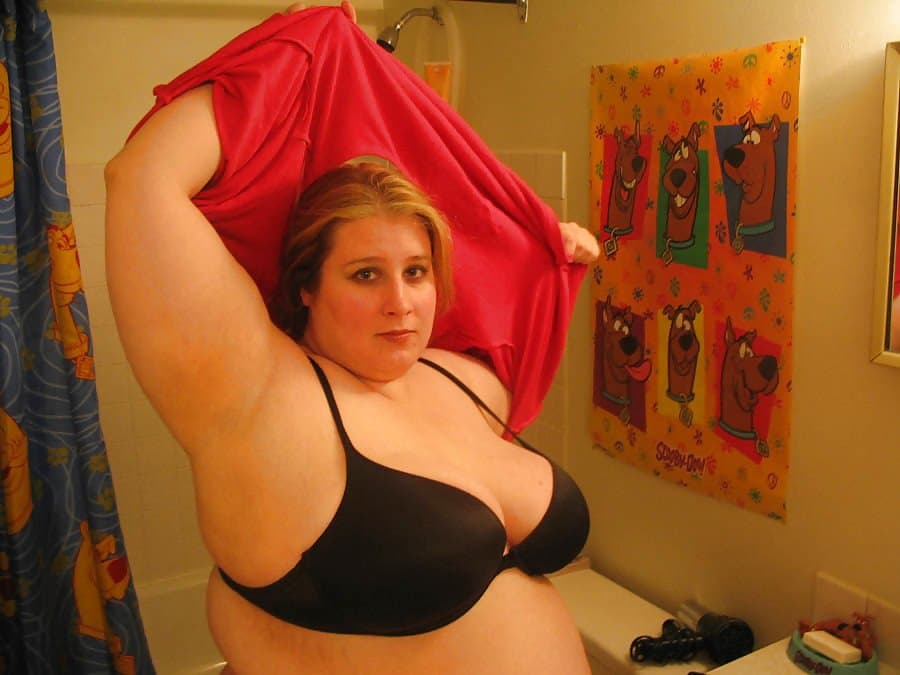 Click to view full size Super fat SSBBW with huge tits and hanging belly