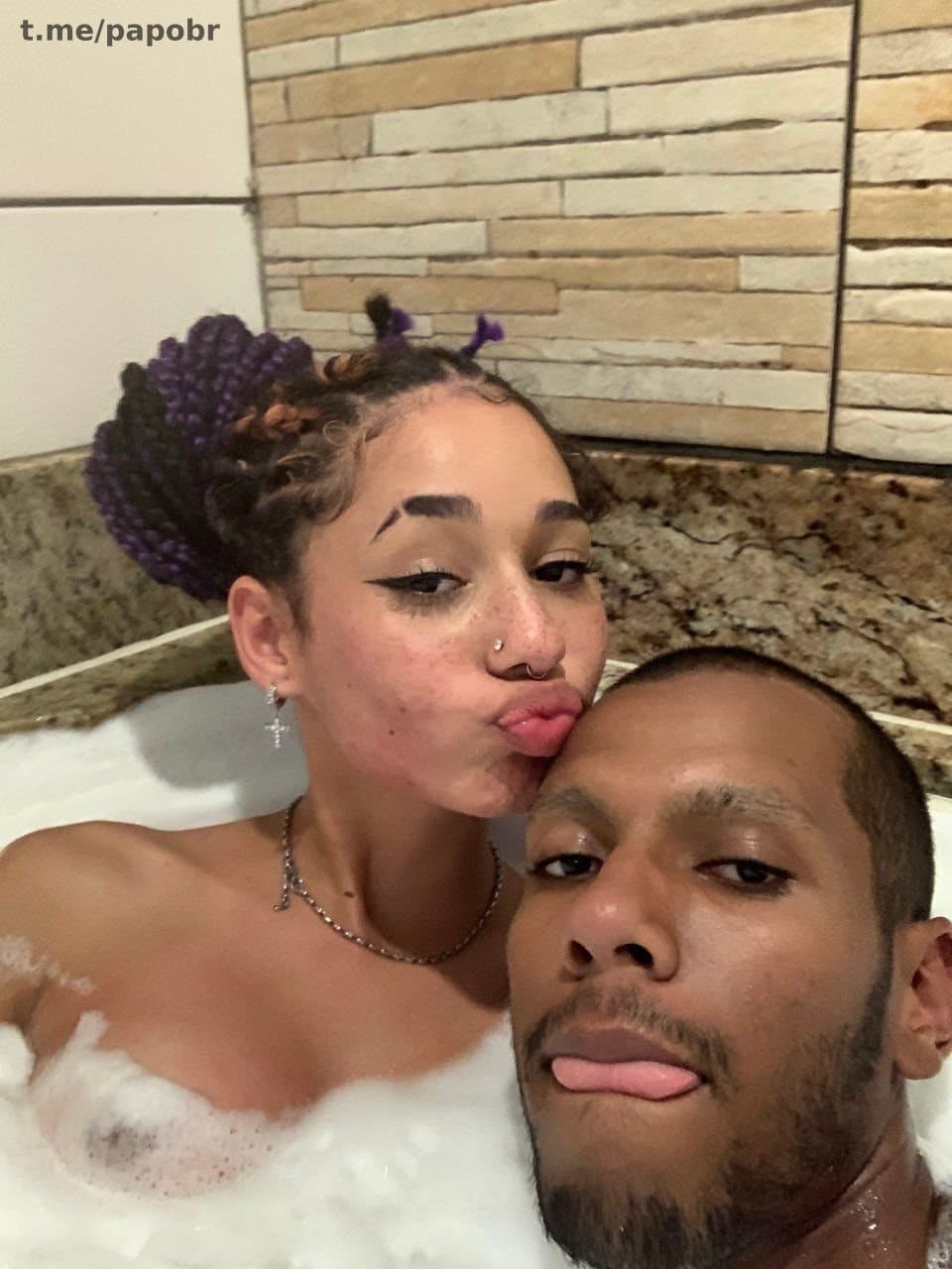 Casal Vazou Vadia De Trança Foi Pro Motel Com Namorado casal transando gostoso boquete