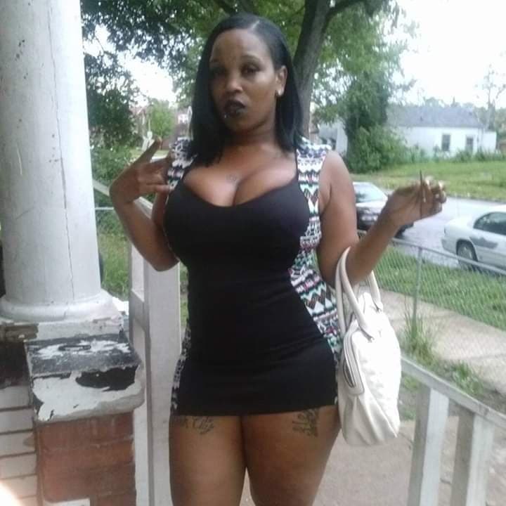 Freaky Bi Bbw Auntie (She need to start a only fans) I would not pull out 19