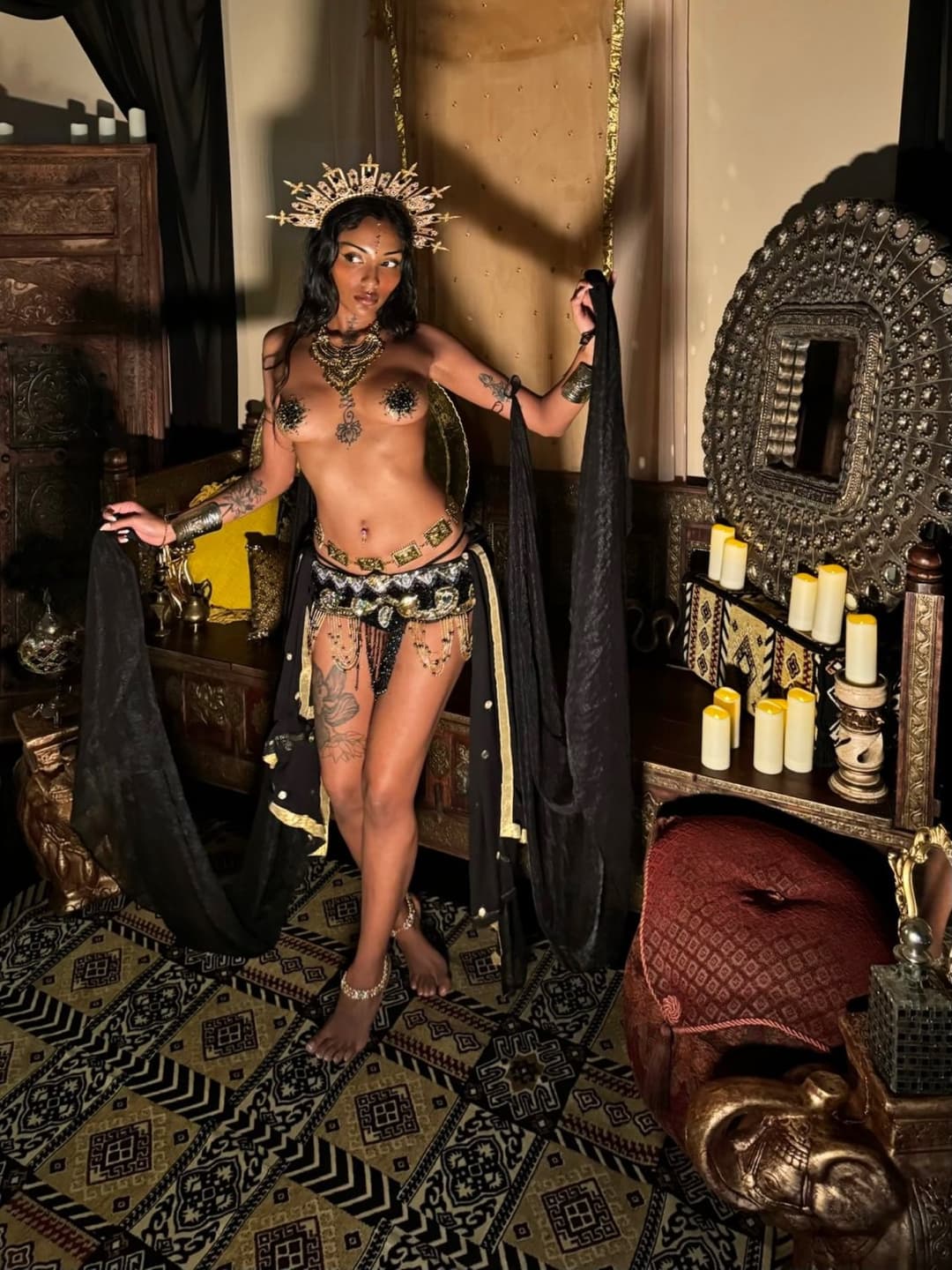 serxy indian teen playing with her pussy