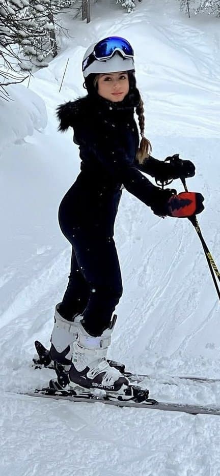 send this latina sorority slut goon filth - hmu for socials