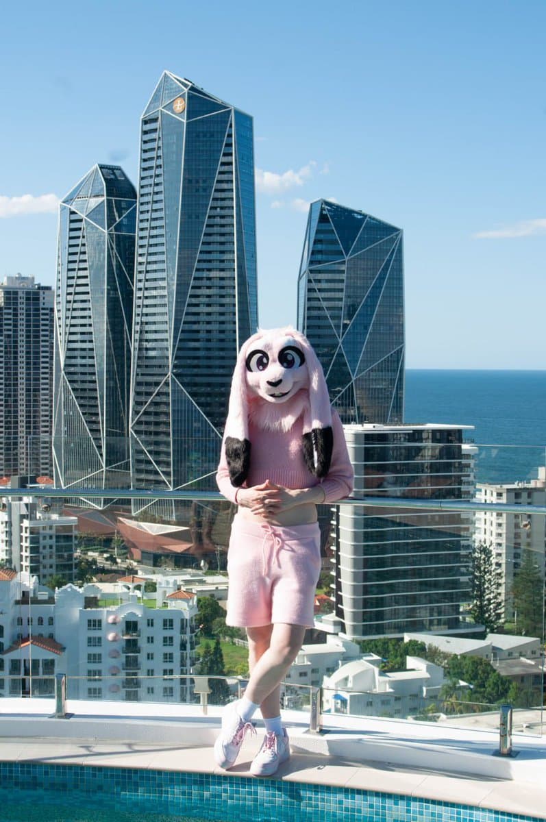[FURRY] ??? Australian femboy with pink bunny fursuit (bňüŷÿbüņș/ĦöppëřĦöpș_)