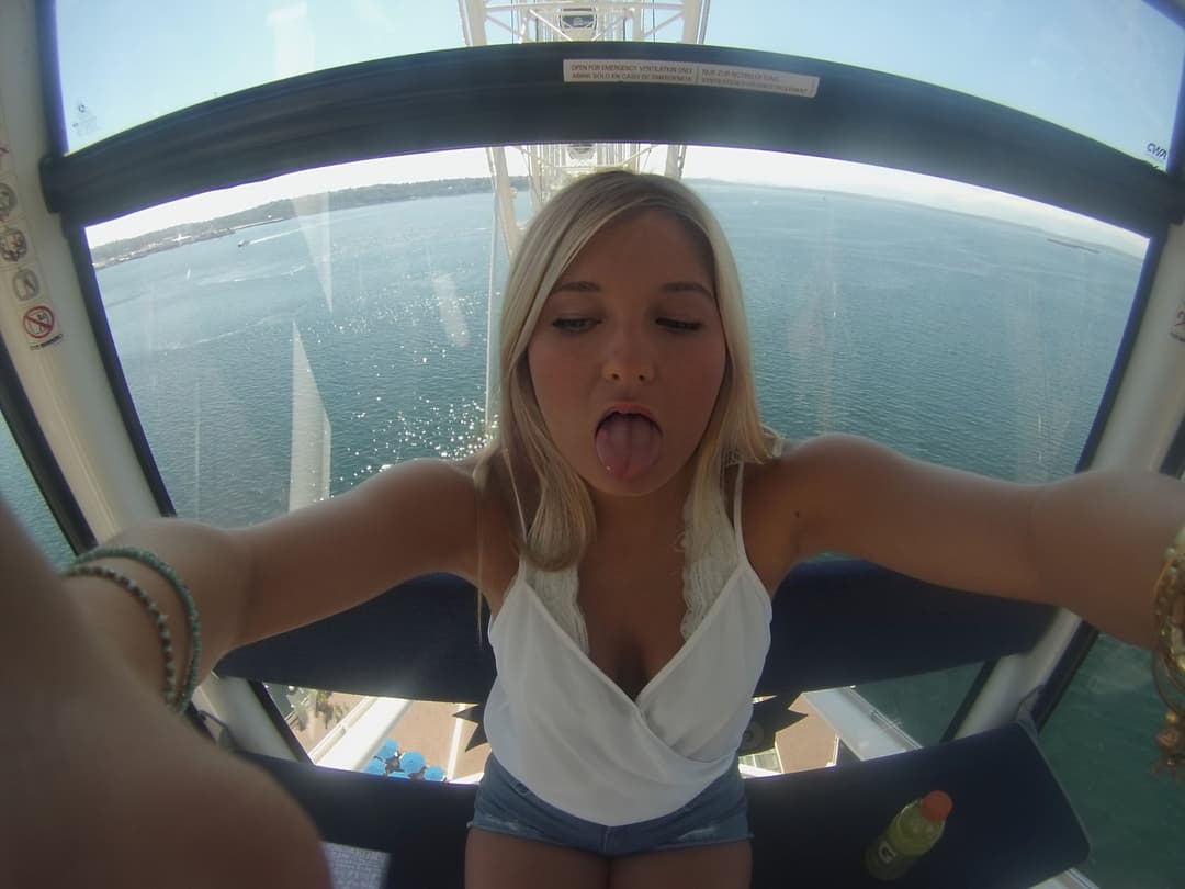 Young and horny 18 American schoolgirl LOVES showing off