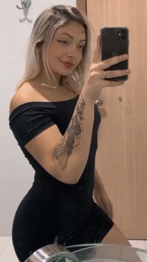 Branquinha gostosa do instagram (comentem)