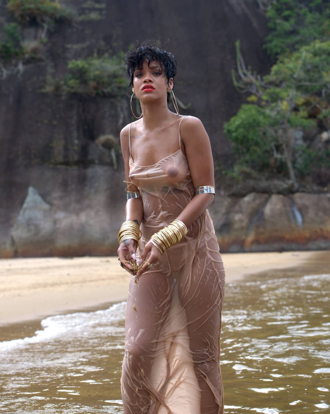 Rihanna - 2014 Vogue Brazil Outtakes v1