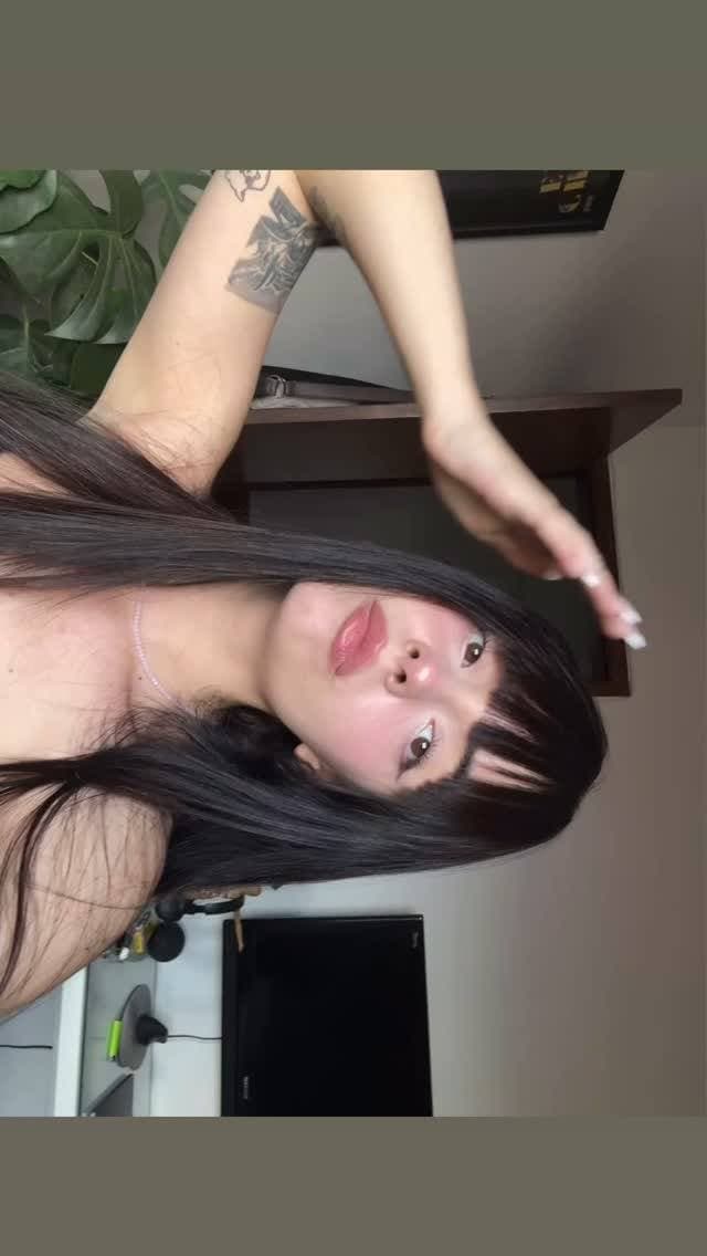 Young hot slut, amazing faceporn. Big boobs