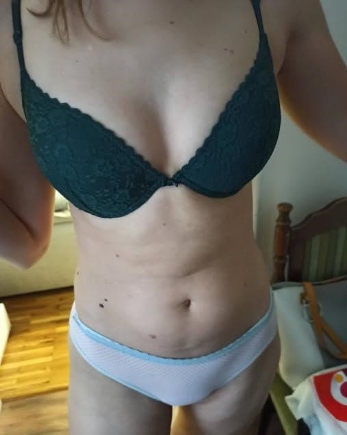 Amateur Wives and Girlfriends