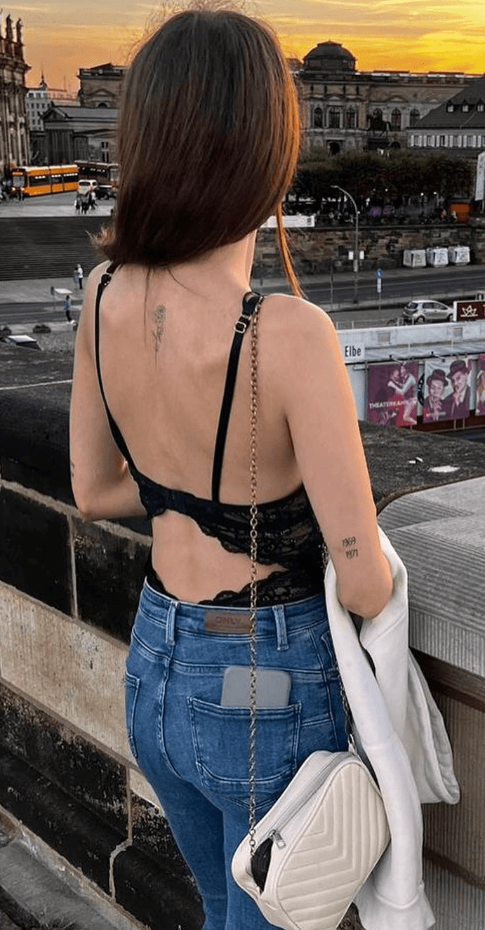 German Cutie Cynthia Landgraf loves being shown off online