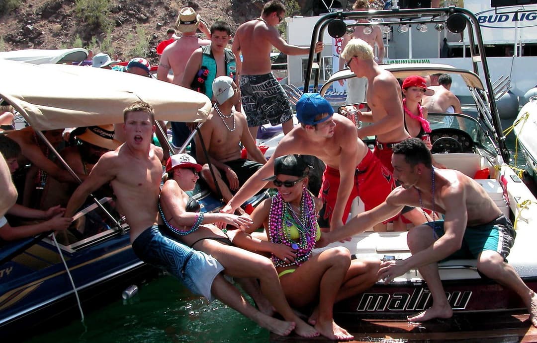 Unknown Hottie, Lake Havasu Memorial Day Weekend 2003 Pt. 1