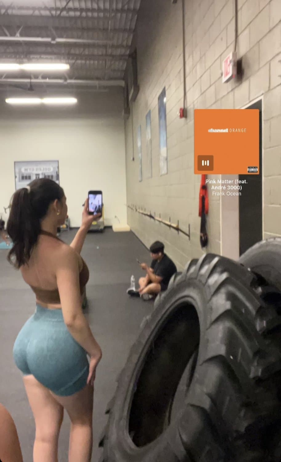 Mexican/Felipina mixed gym slut Suzy deserves quality BBC treatment