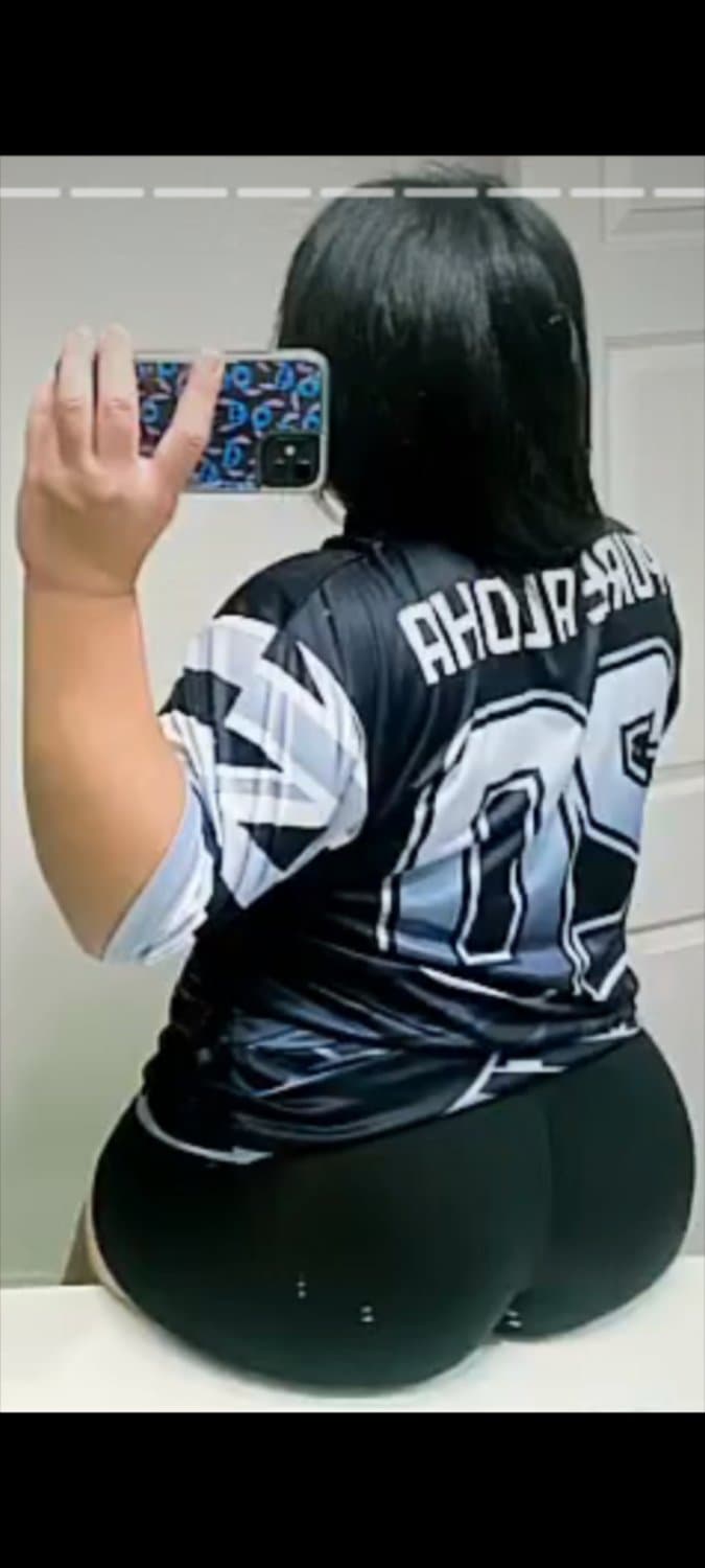 Thic bottomless Hawaiian/Asian big booty makes you wanna bust leaked??