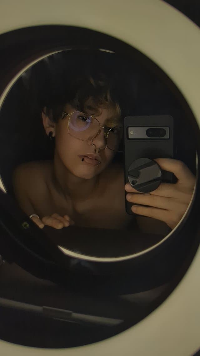 Tomboy short Hair Dyke stud Ren P2