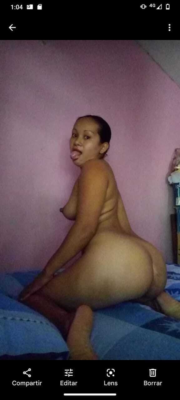 Jenifer puta casáda infiel me vende fotos desnuda mostrandome su rico culo