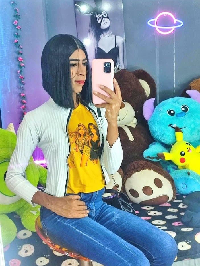 Candy Bigcock Sexy SHEMALE