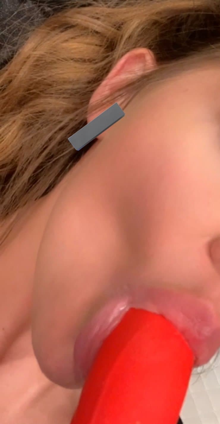 Amazing body with amazing huge tits - NOq