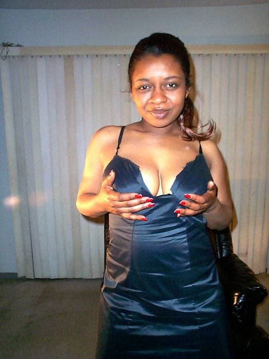 Cute & Sexy Caramel Colored Milf. I Can See Her Ridin Dis Dick & I Would Not Pull Out 74