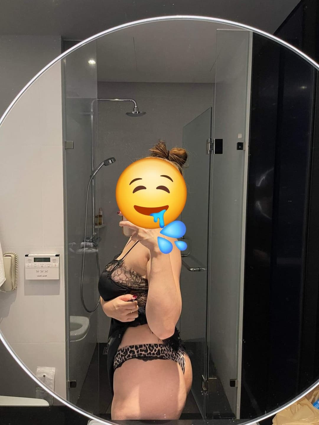 Big Ass?Huge Tits Asian?Fat Creamy Pussy?Ride Cucumber