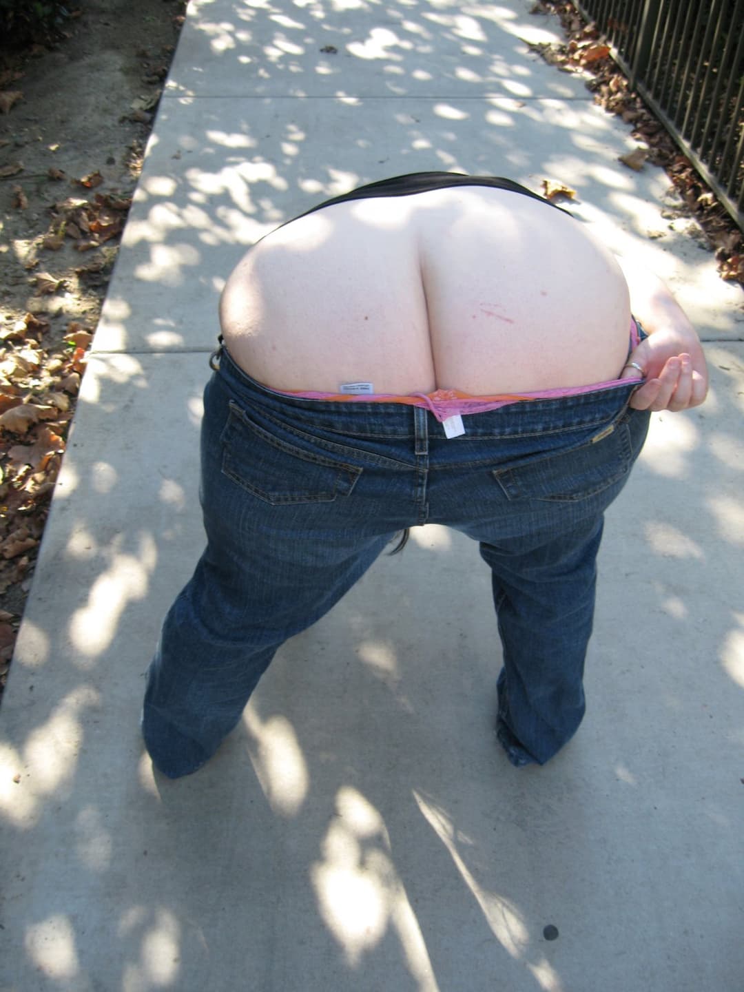 Friends group mooning around San Diego