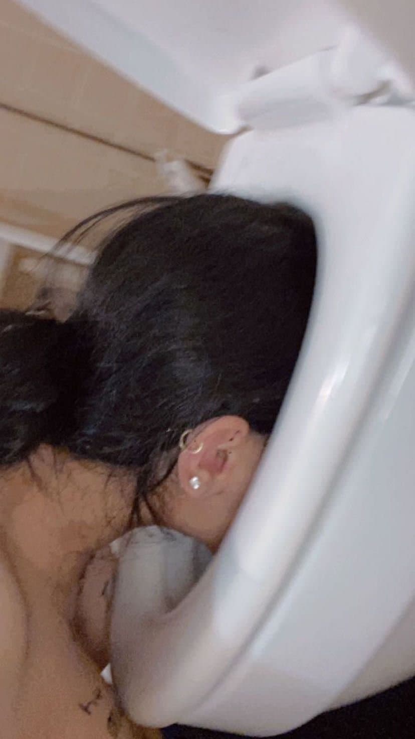 Khloe the humiliation slut