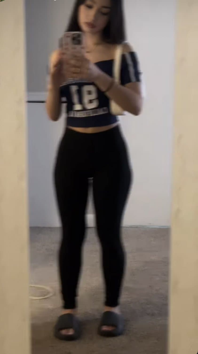 19 year old latina BADDIE from Instagram bounces on dick leaked