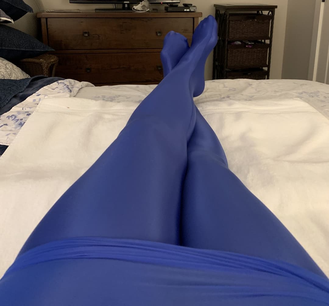 Milf Wife Leggs in Pantyhose, Tights & More