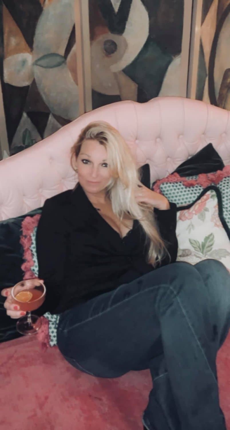 Jolene H is super excited to show her tits for GGW after winning $200 in a wet t-shirt contest