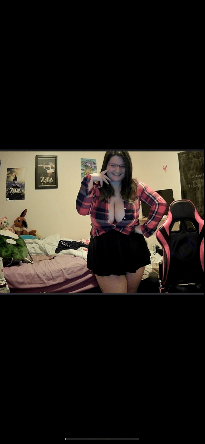 Click to view full size Huge tits and slut I cum to multiple times a day