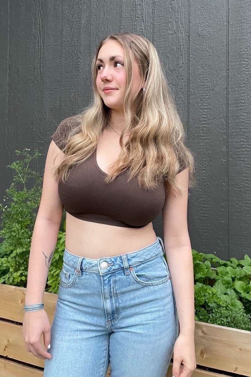 Busty irl in need of multiple cum tribs