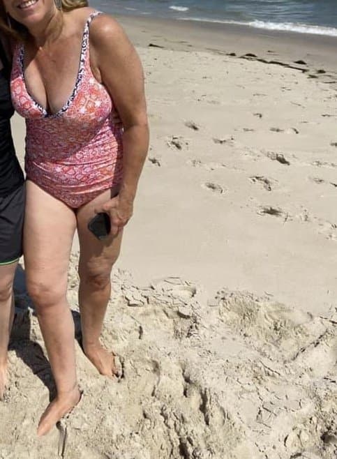 My busty mom. Like her?