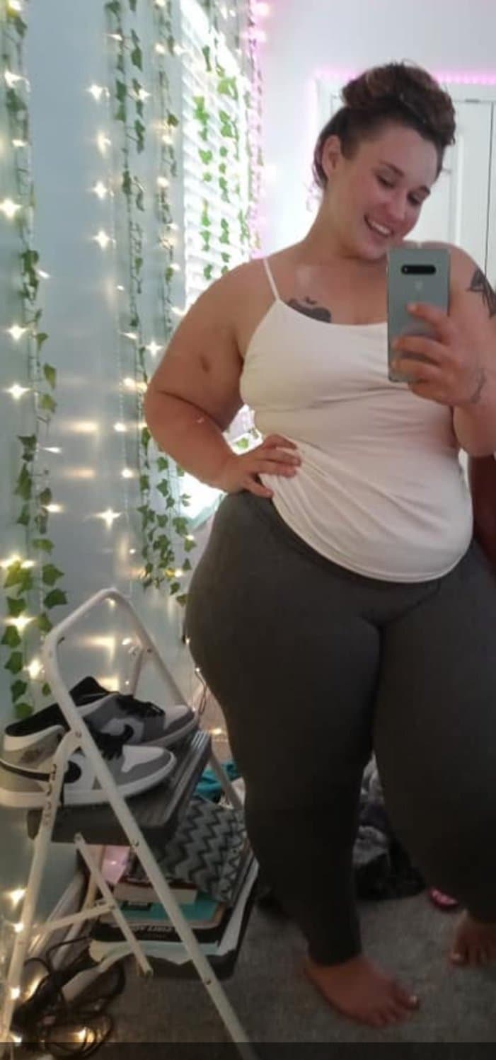 baby key big phat white ass at strip club!