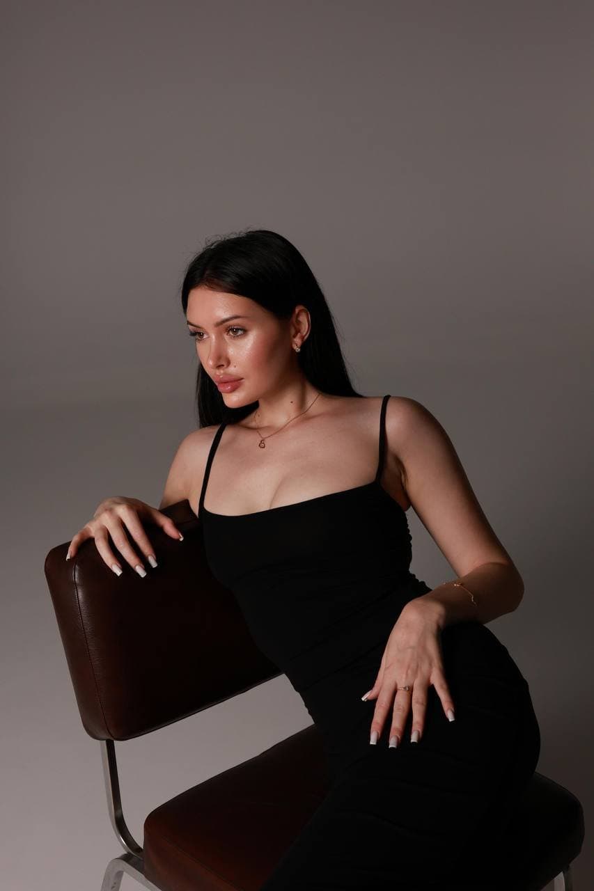 Sweet, lingering kisses... or biting until you gasp? Your mouth decides ?