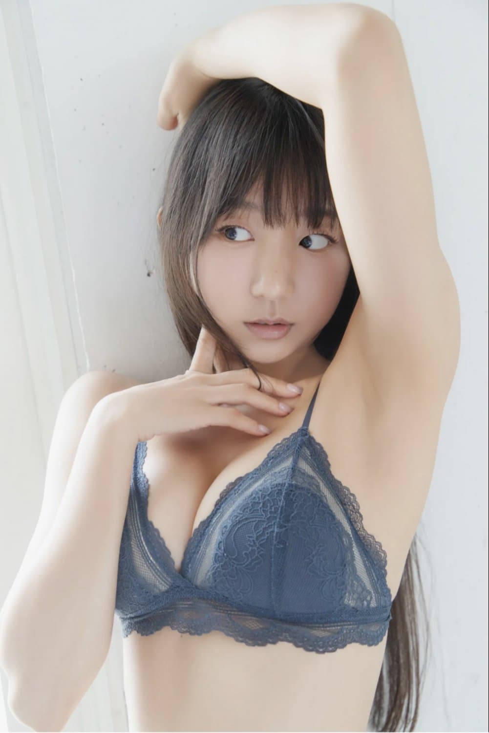 Eunji Pyo 표은지, FRIDAY GOLD フライデーゴールド Juicy