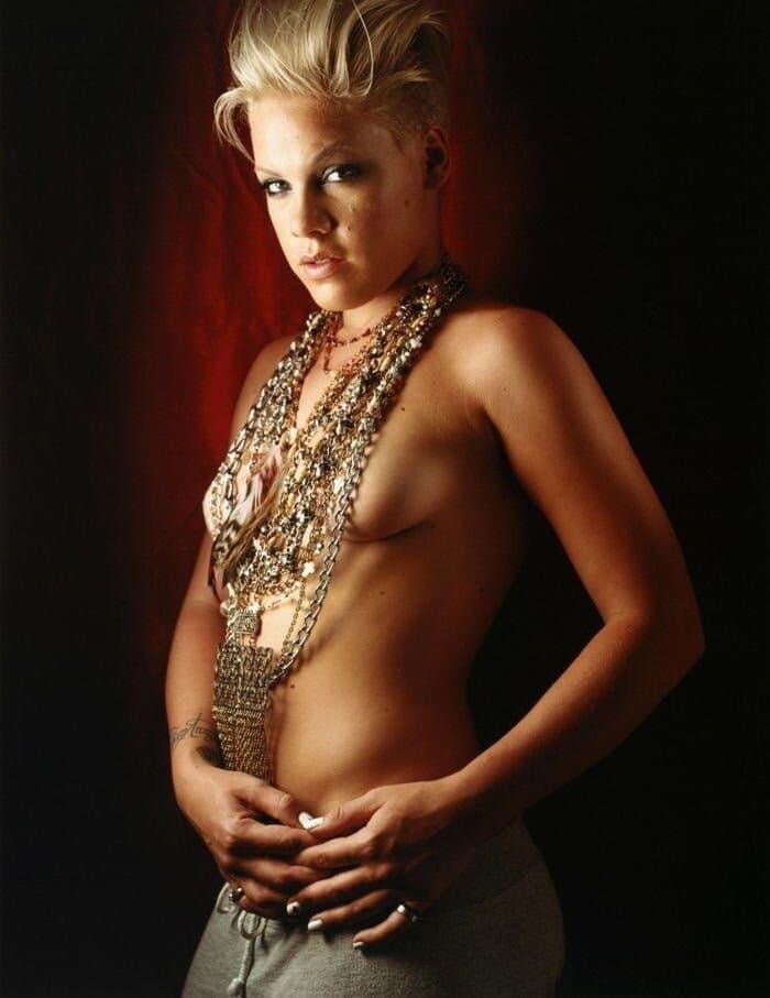 Pink Banging Body & Hot Ass & Petite Suckable Tits Has Me Dripping For The Goddess ?