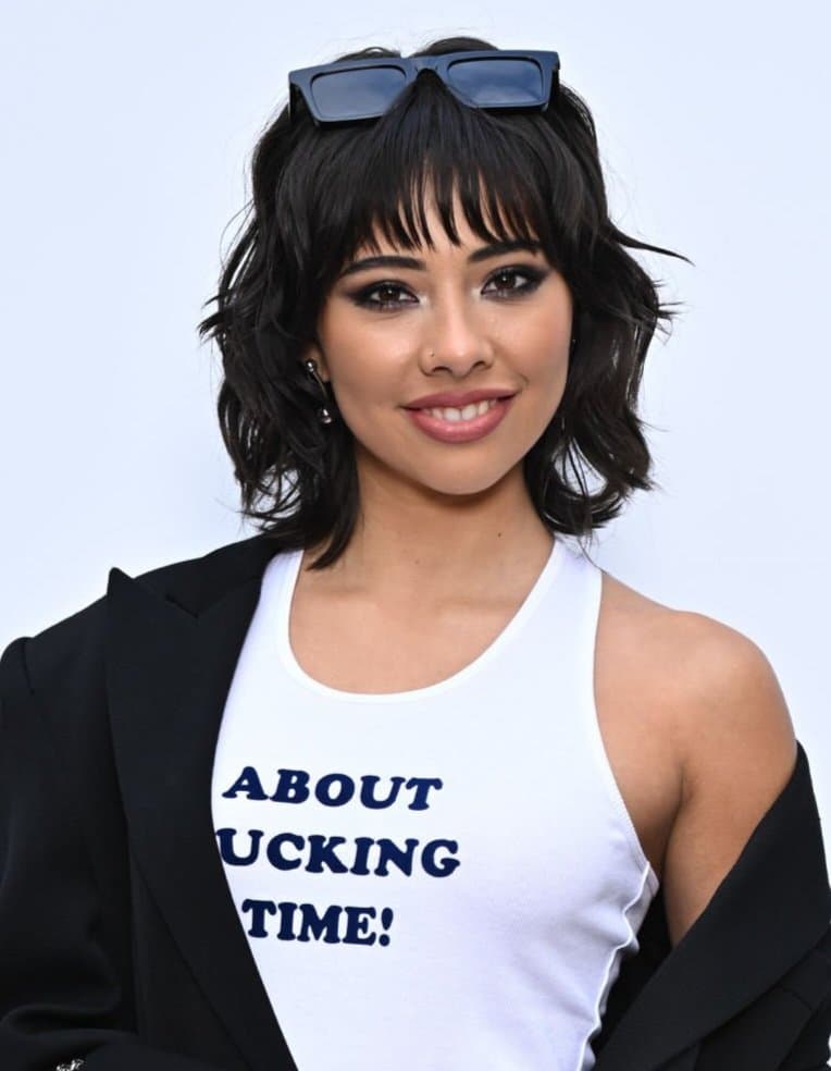 ( not complete yet ) Xochitl Gomez Faceporn #1 ( contest winner )