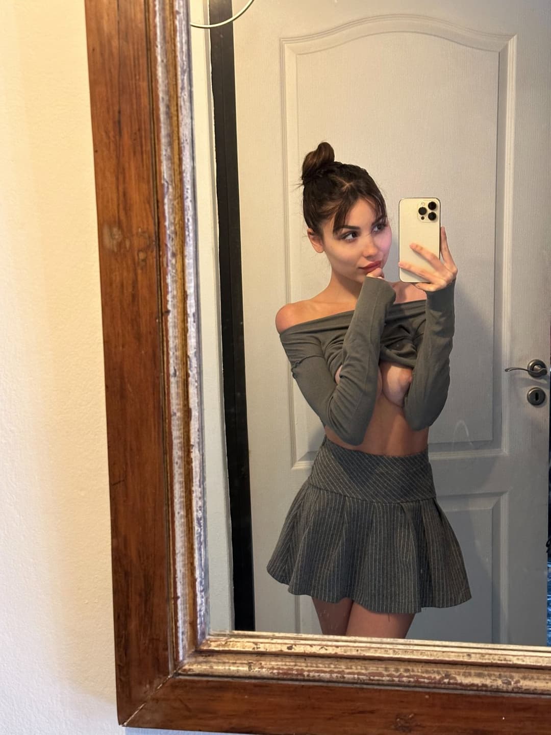 I want to seduce you and take you to my bed